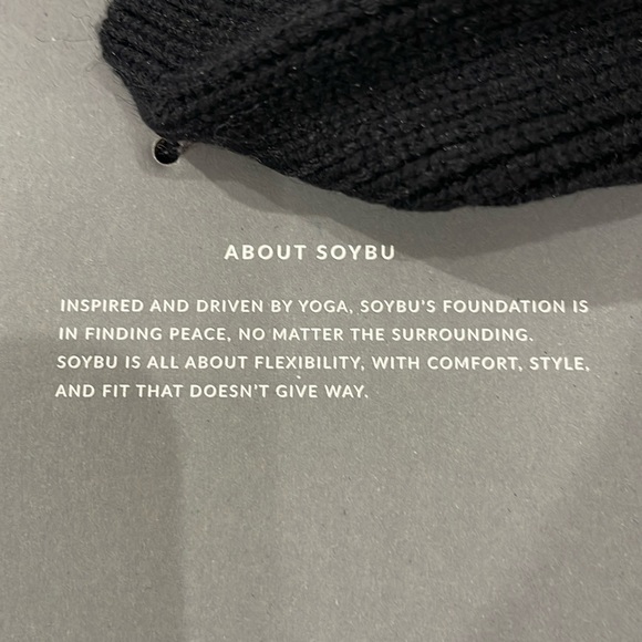 ❤️NWT!❤️ SOYBU Beanie & Mittens.Womens M/L. Soft handfeel, Convertible Mittens. - Picture 9 of 9